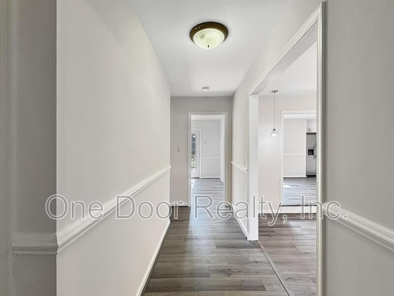 106 Lexington Dr - Photo 4 of 34