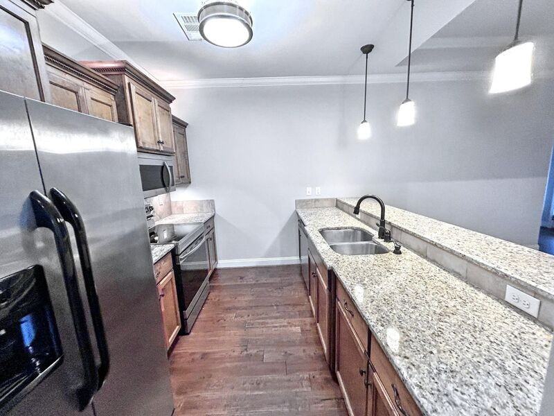 108 Weeping Cir - Photo 2 of 20