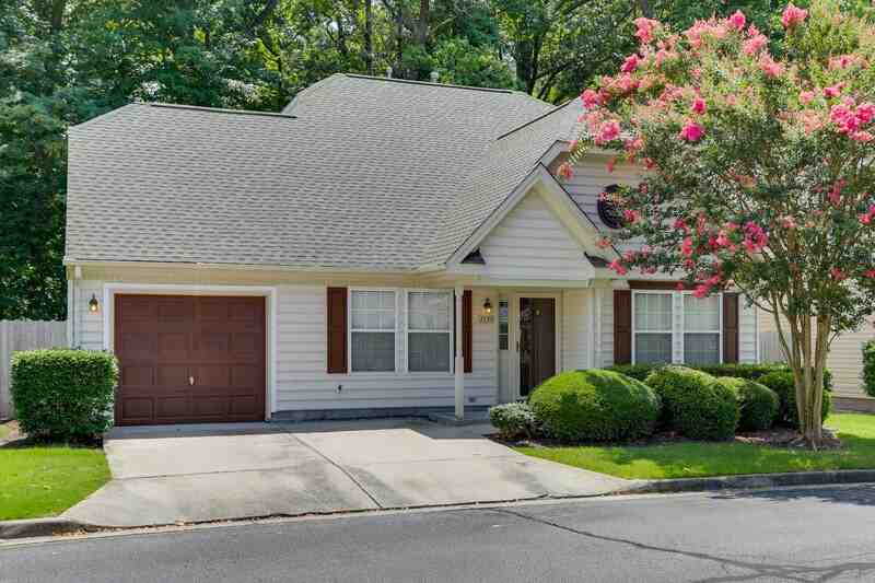 1133 Lady Ashley Dr - Photo 2 of 35