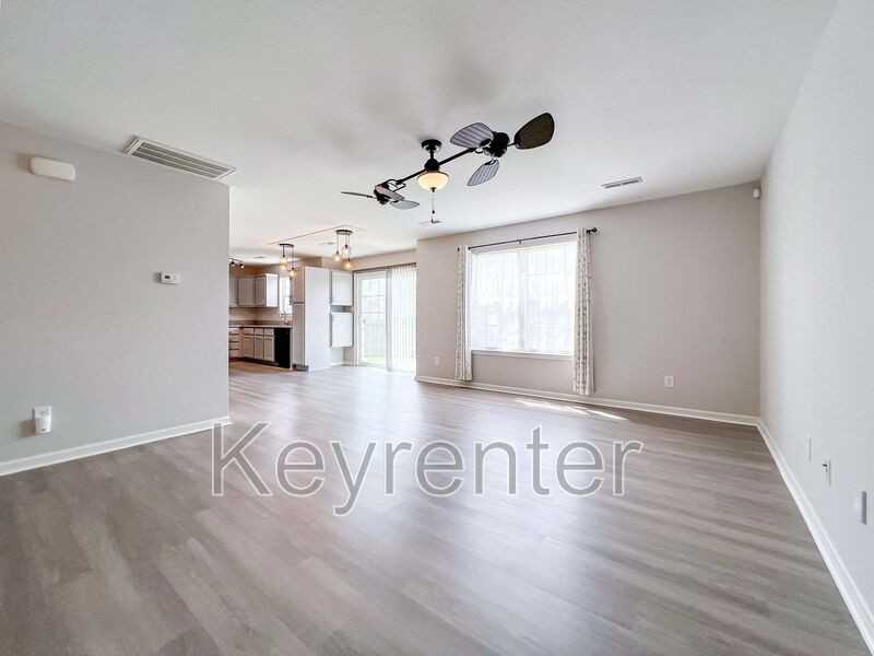 7717 Longshanks Rd - Photo 3 of 20