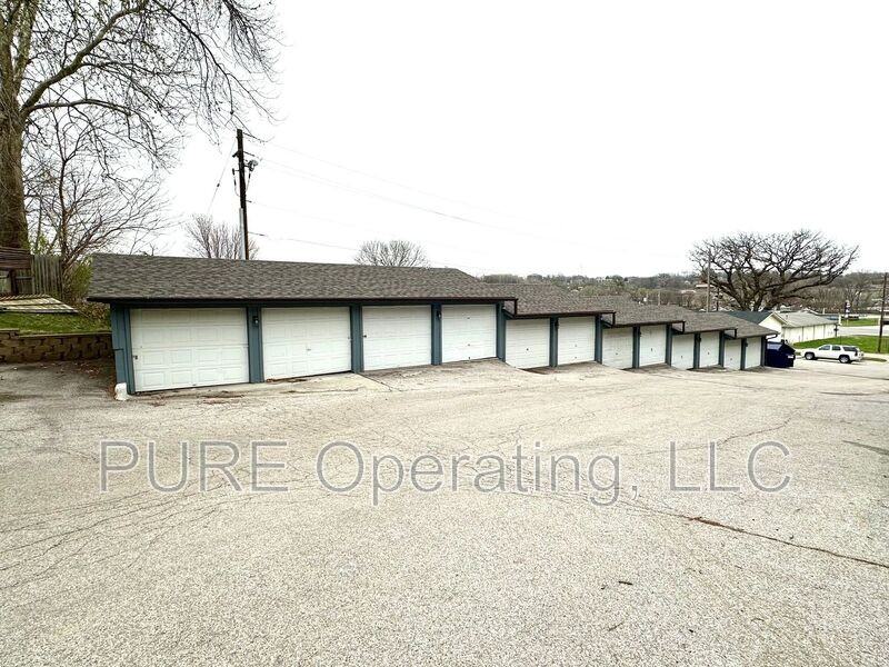 302 Ebaugh St #302-11 - Photo 3 of 6