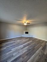 131 Se Ainslee Ave - Photo 1 of 1