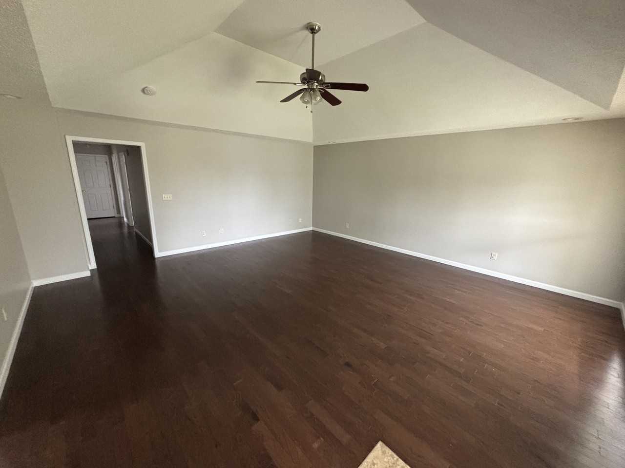 3304 Moody St - Photo 3 of 28
