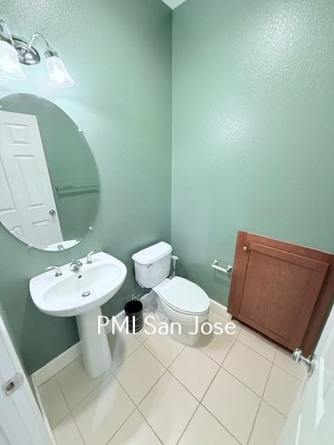 2140 Klassen Way - Photo 6 of 17