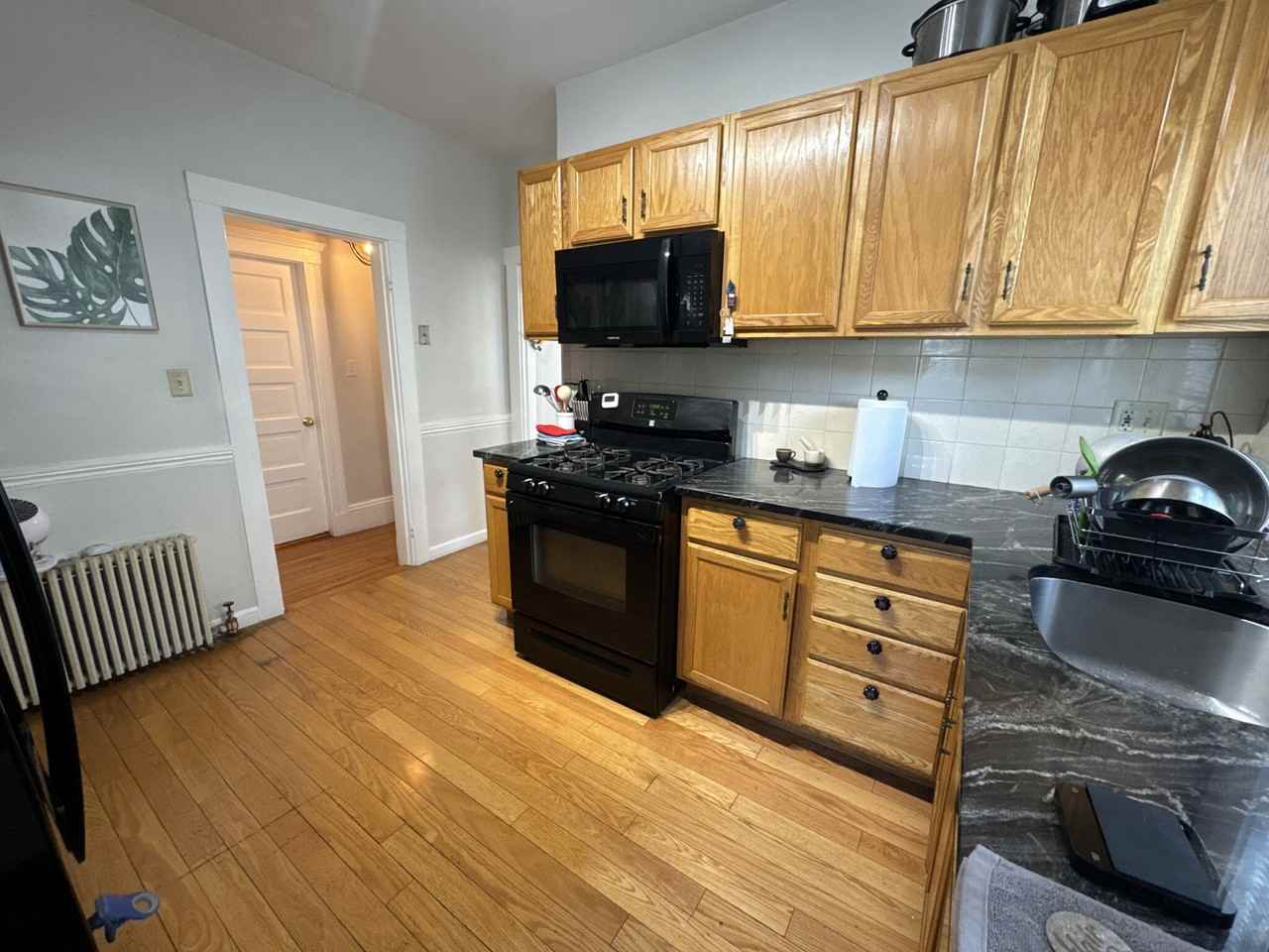 308 Concord Ave - Photo 2 of 19