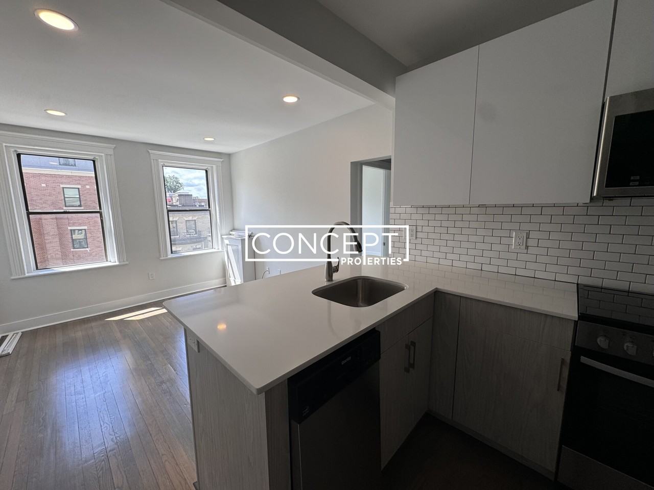 19 Peterborough St #25CP - Photo 2 of 25