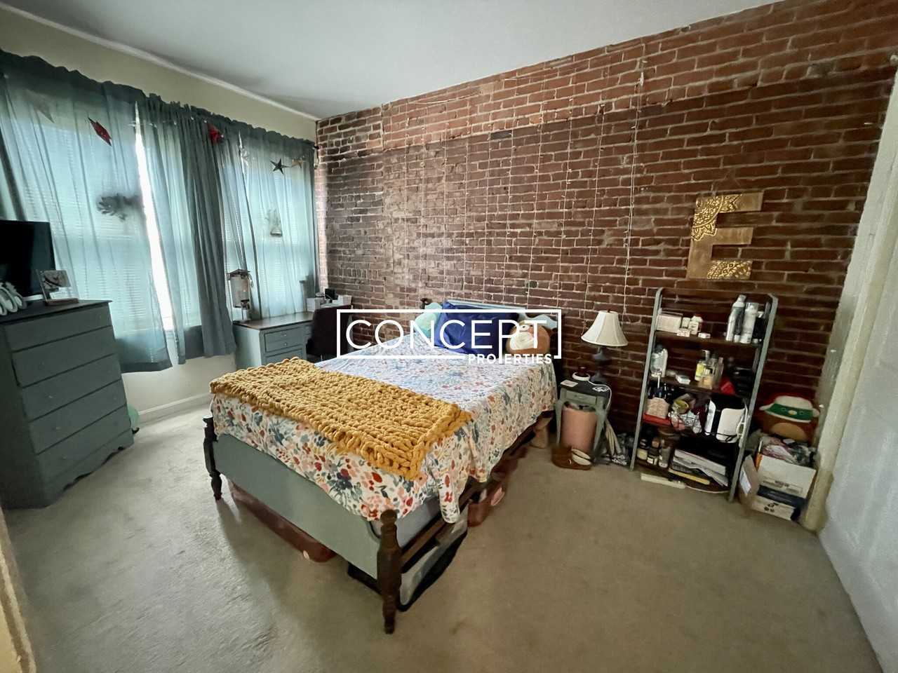 1406 Beacon St #2CP - Photo 4 of 22