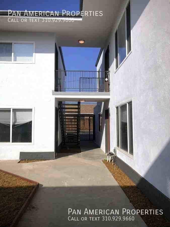 49 W Del Amo Blvd - Photo 3 of 20