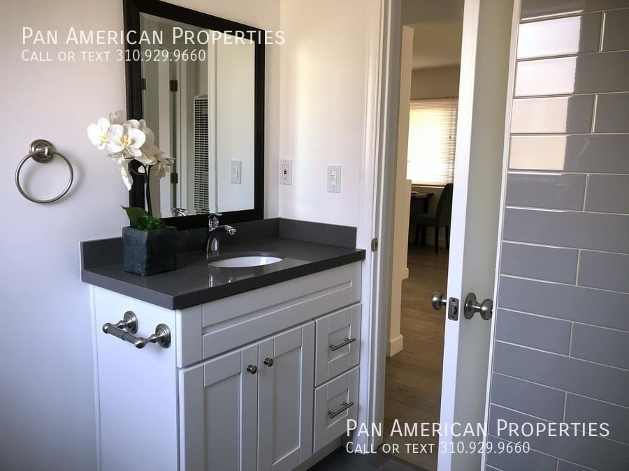 49 W Del Amo Blvd - Photo 5 of 20