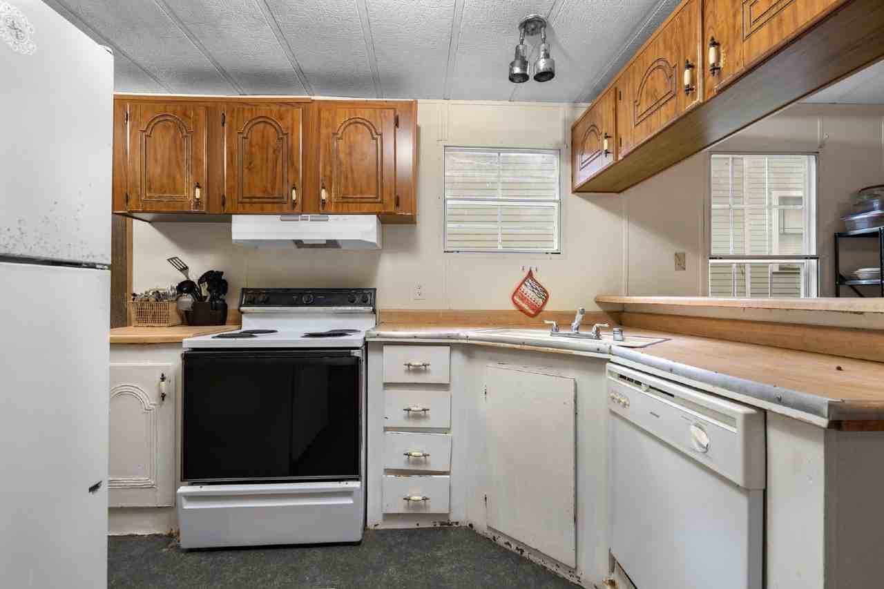 1061 Center Street Northwest, C - Photo 5 of 18