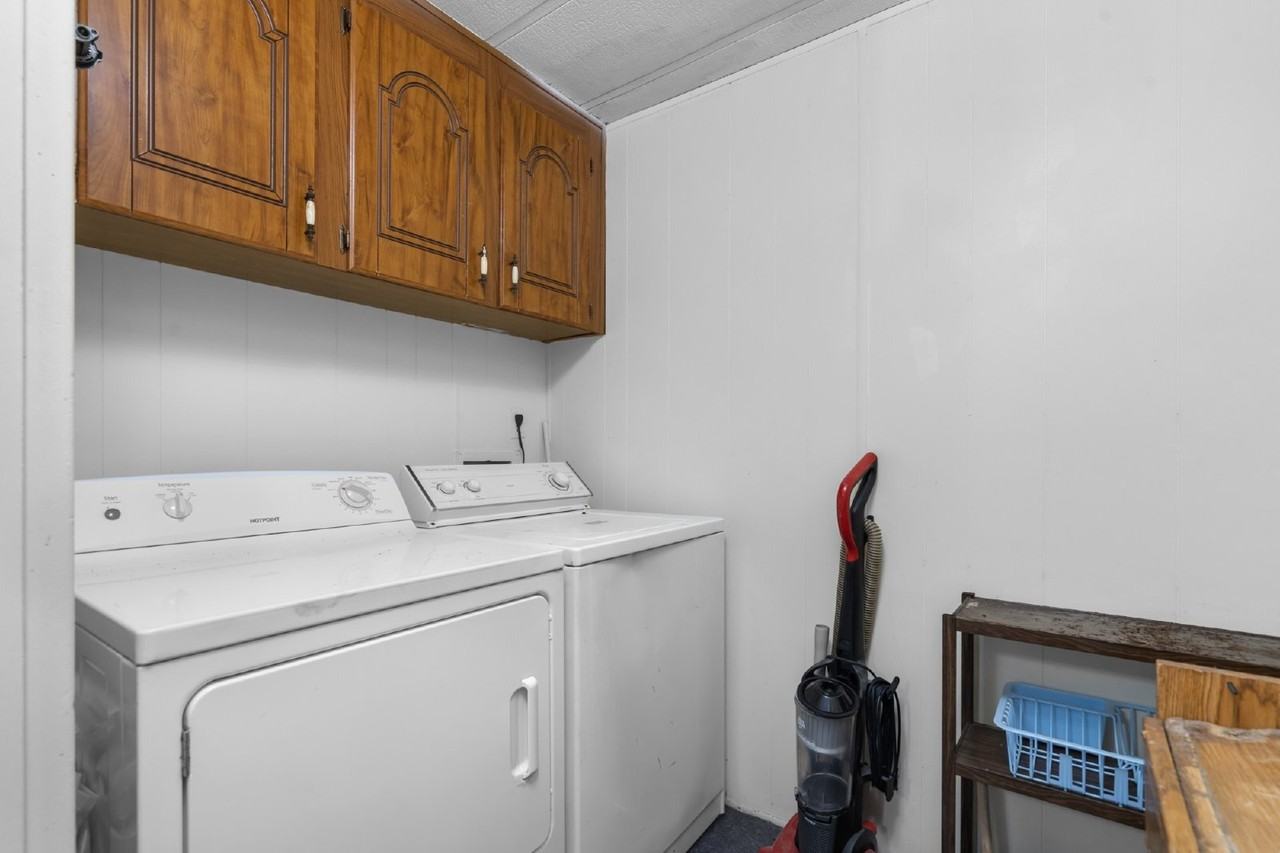 1061 Center Street Northwest, C - Photo 7 of 18
