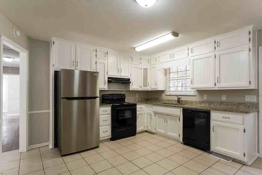 1632 Maralyn Dr - Photo 7 of 17