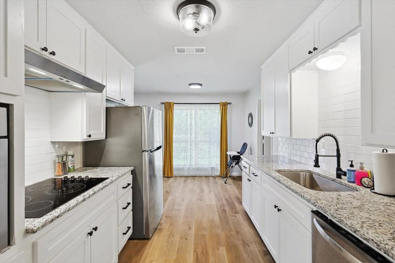 405 Tate Cir #1019594P - Photo 6 of 25