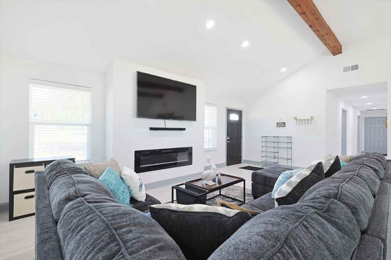 9884 Cherokee Trl #1019608P - Photo 4 of 45