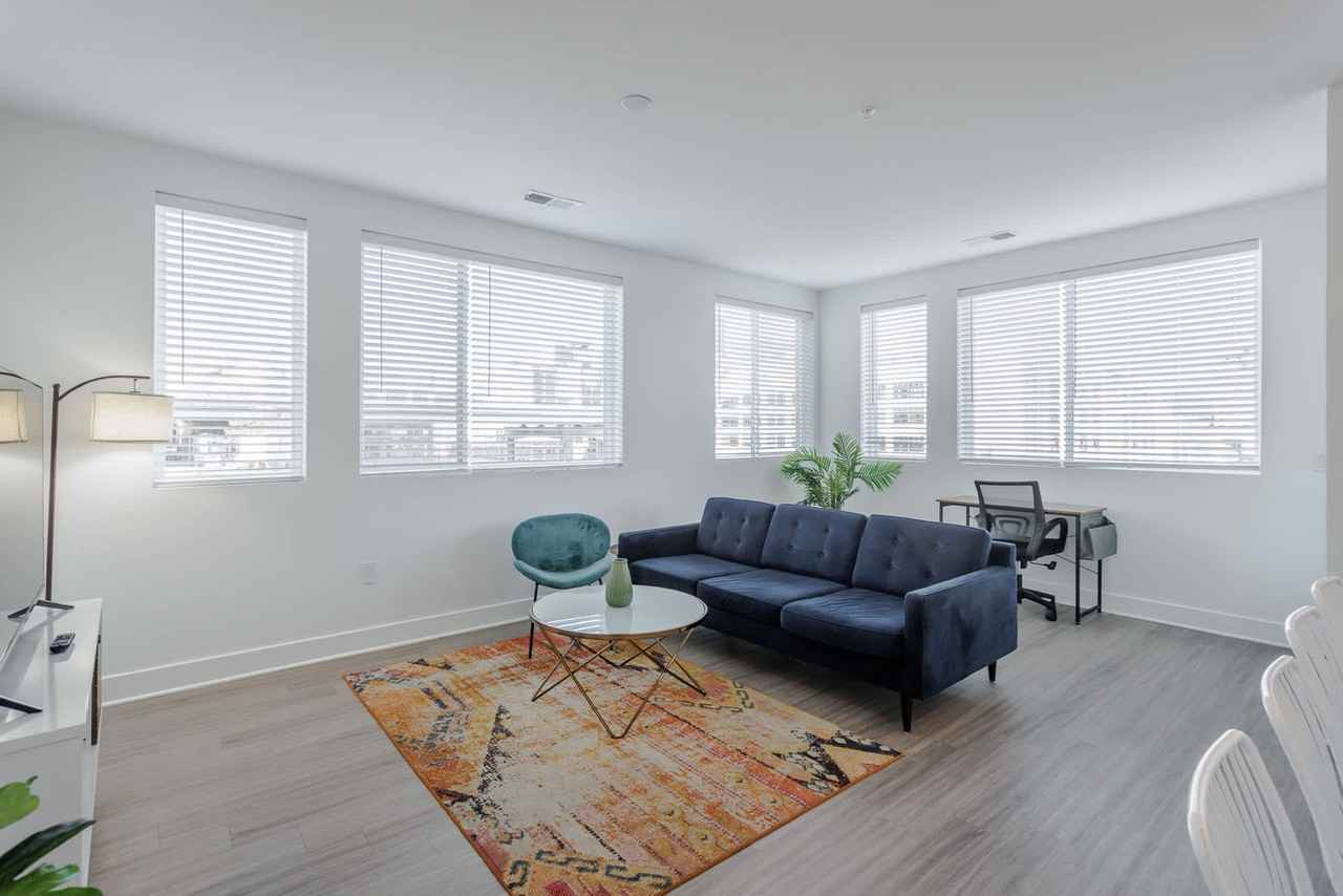 601 E Pete Rose Way #1475829P - Photo 6 of 44