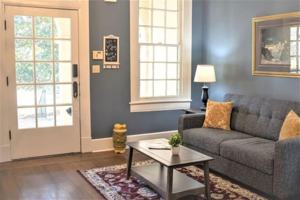 featured image of 1121 Felder Avenue