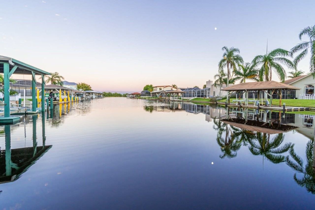 2330 Sykes Creek Dr #1044335P - Photo 6 of 50