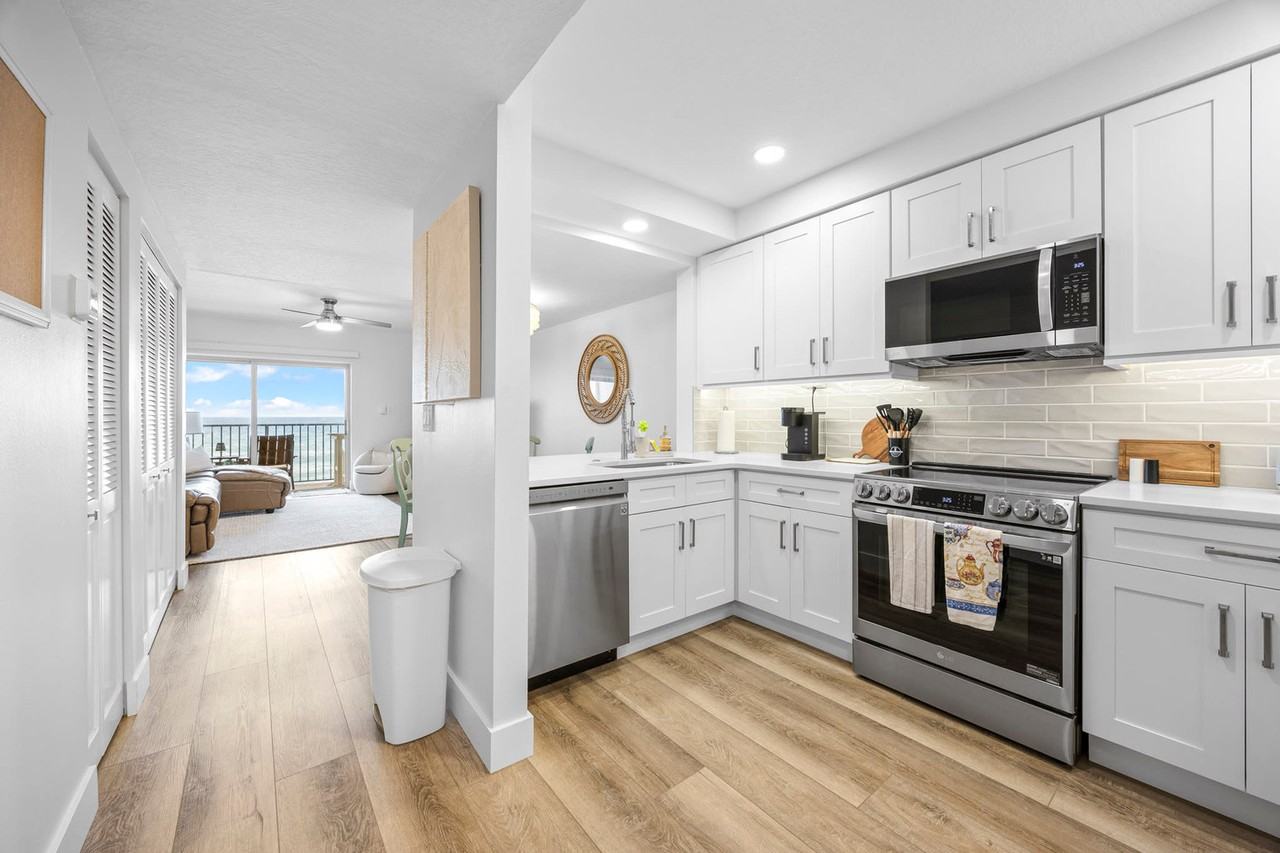 199 Jimmy Buffett Memorial Highway #1044475P - Photo 6 of 35