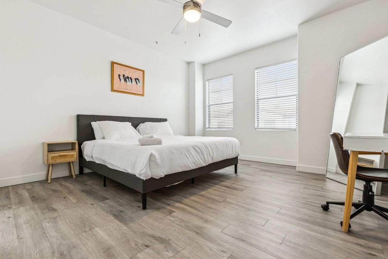 9450 West Cabela Drive - Photo 4 of 33
