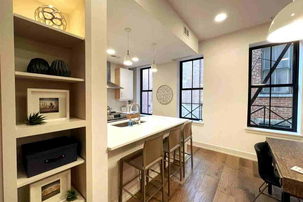 1502 Race St #1056057P - Photo 6 of 28