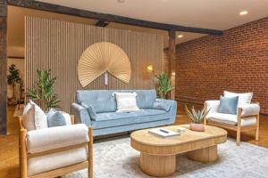 featured image of 120 E 13th St