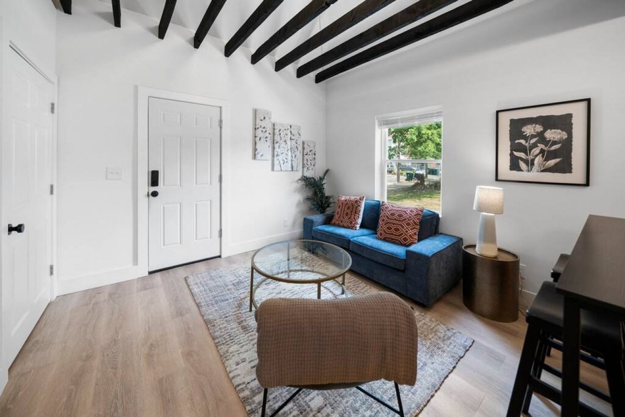 704 Wayne St #1056107P - Photo 4 of 35