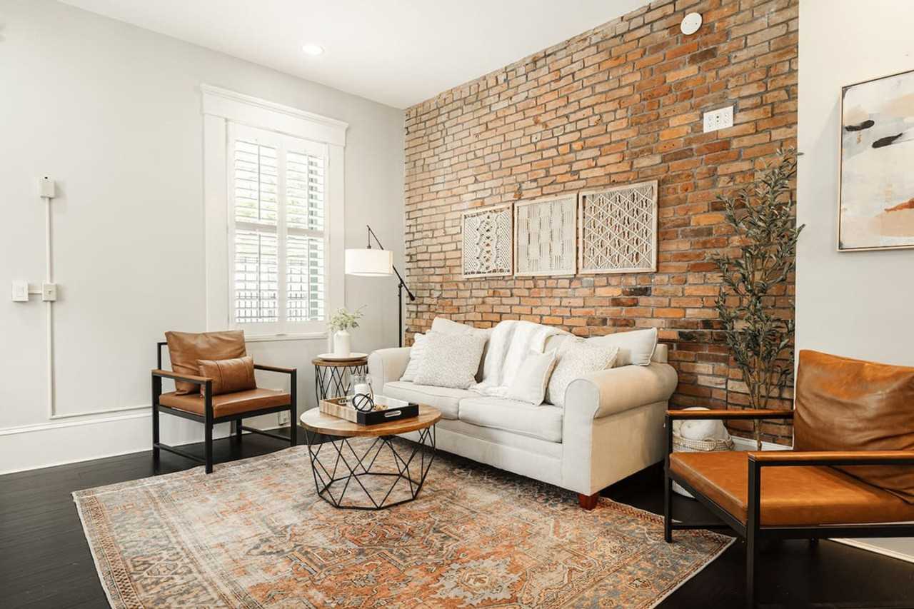 1354 Broadway St #1056136P - Photo 3 of 50