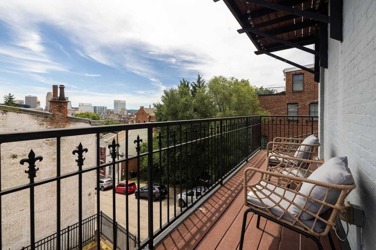 1354 Broadway St #1056136P - Photo 6 of 50