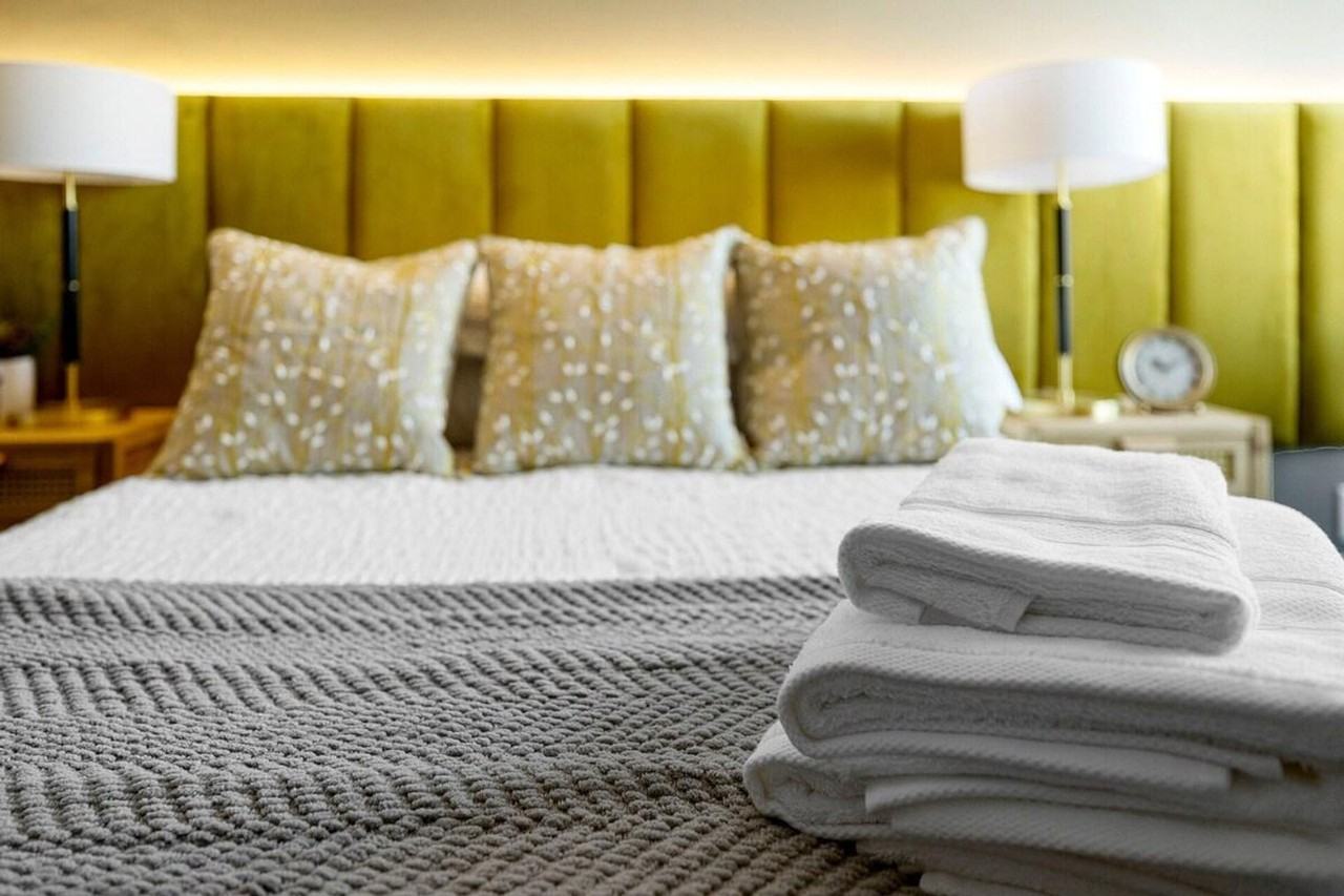 138 Wickham Ave #1056791P - Photo 7 of 17