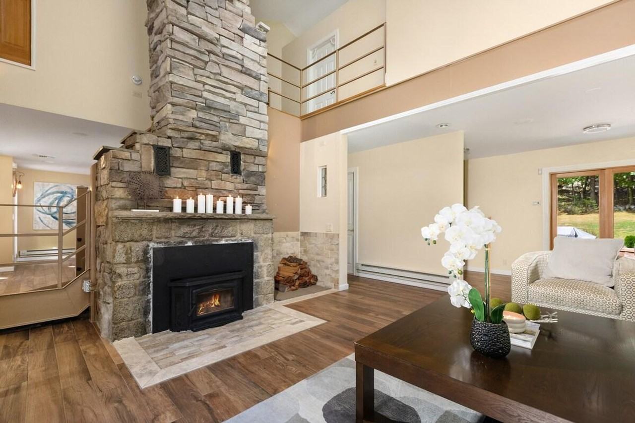 338 Clove Rd #1056821P - Photo 6 of 24