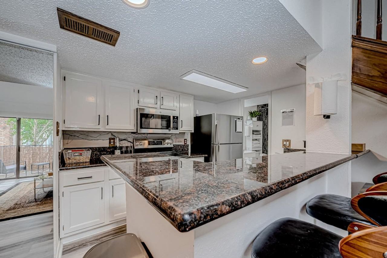 2300 Old Spanish Trl #1060808P - Photo 3 of 40