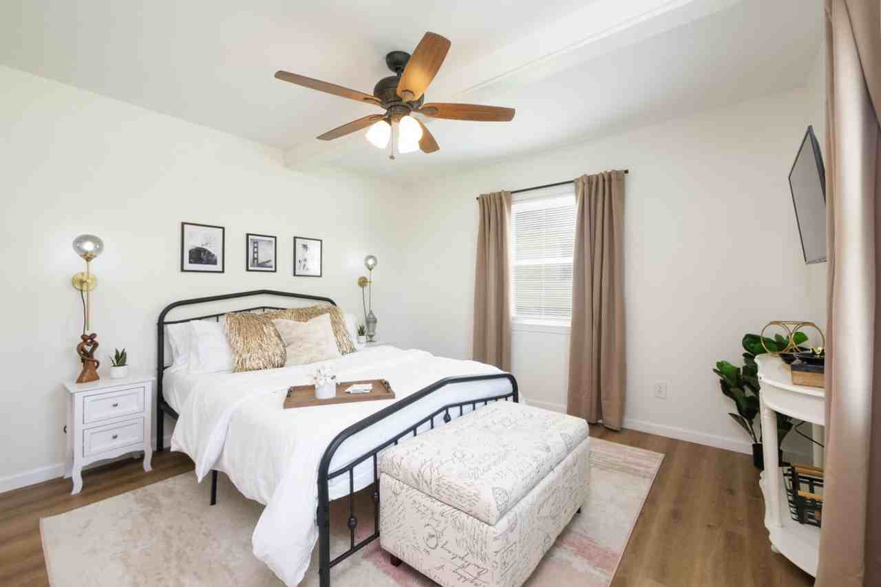 415 Short Street #1061032P - Photo 3 of 43