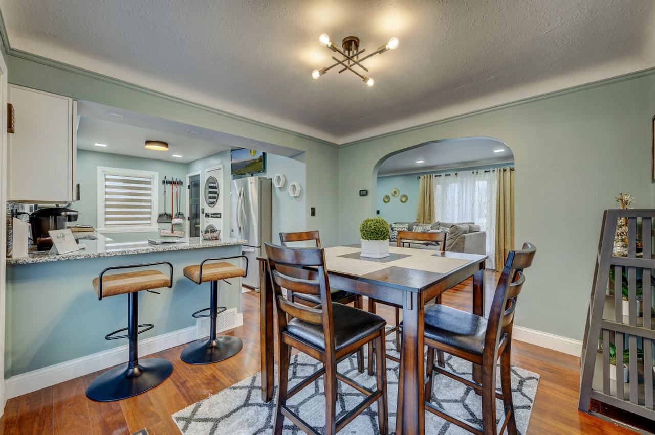 3855 Grosvenor Road #1061072P - Photo 5 of 38