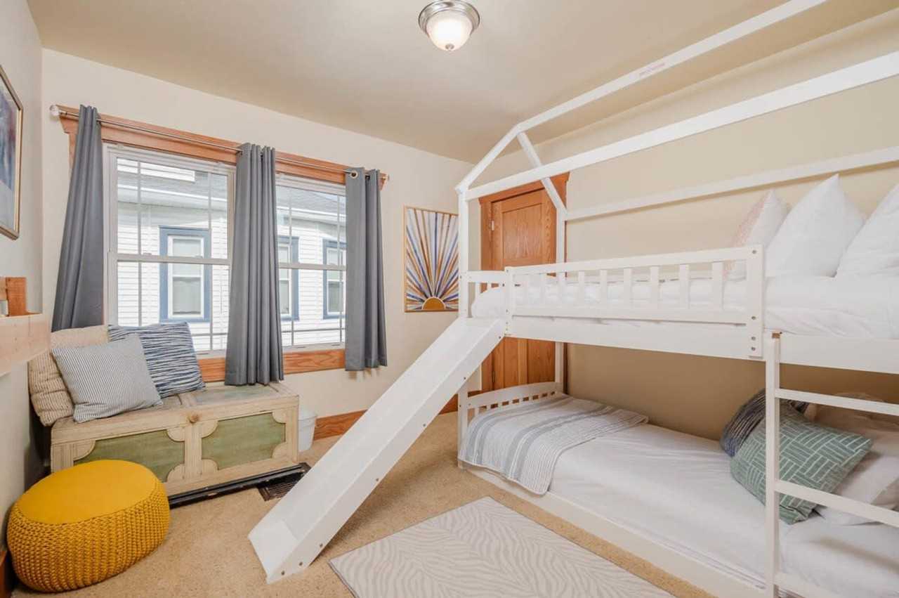 318 Saratoga Ave #1061624P - Photo 4 of 22