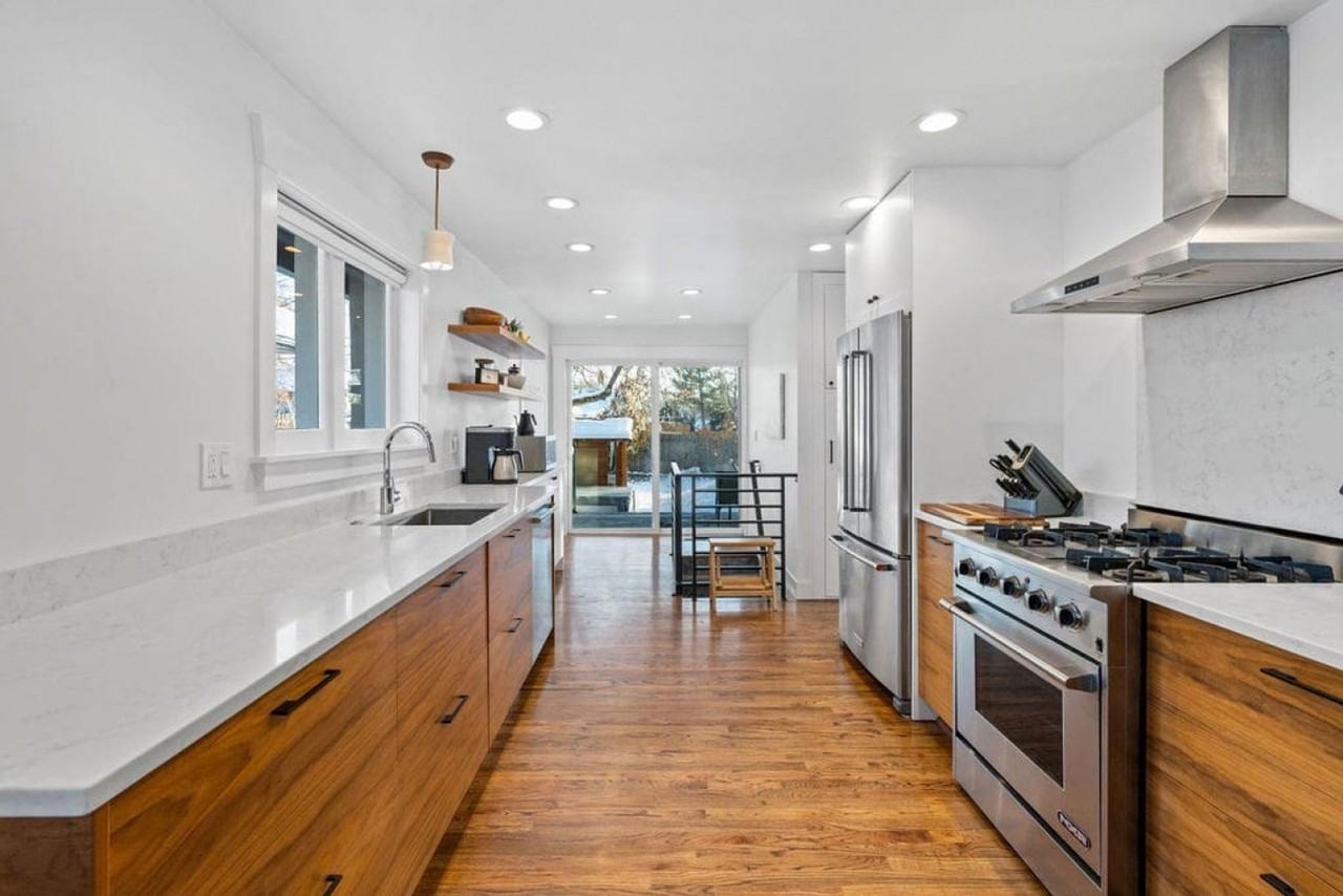 1198 E Browning Ave #1071595P - Photo 2 of 23