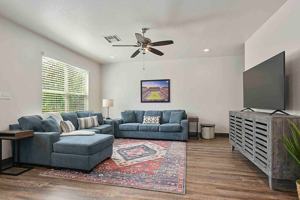 featured image of 4304 Oaklawn St