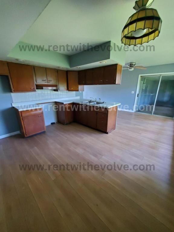 211 W. Walnut St., Dunkirk, IN - Photo 6 of 10