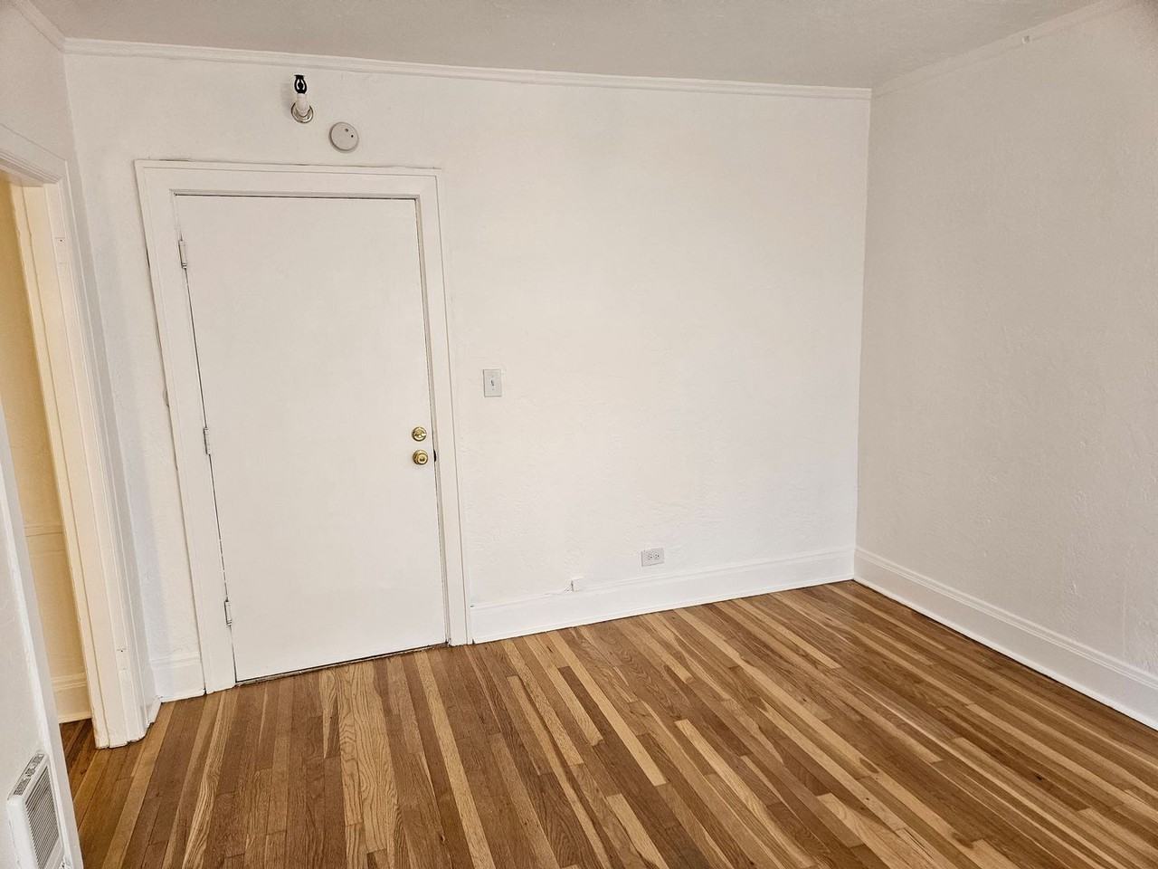 Greenway Apartments - Photo 6 of 50