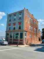 featured image of 1529 W Cary St