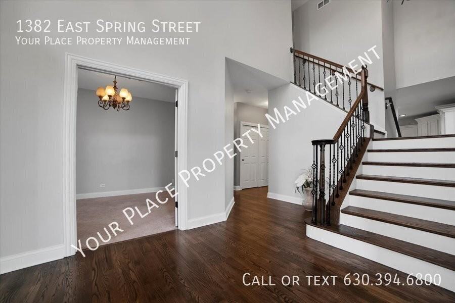 1382 Spring St - Photo 2 of 38