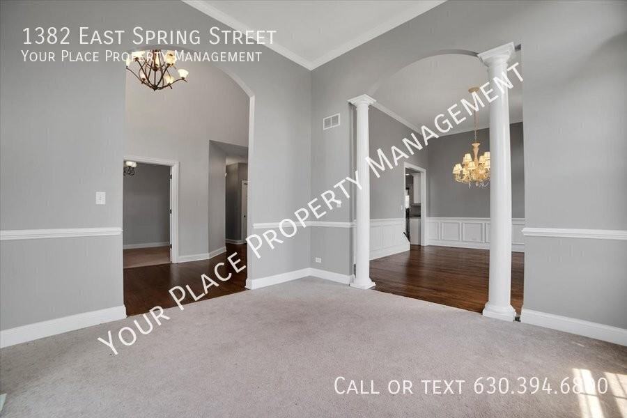 1382 Spring St - Photo 3 of 38