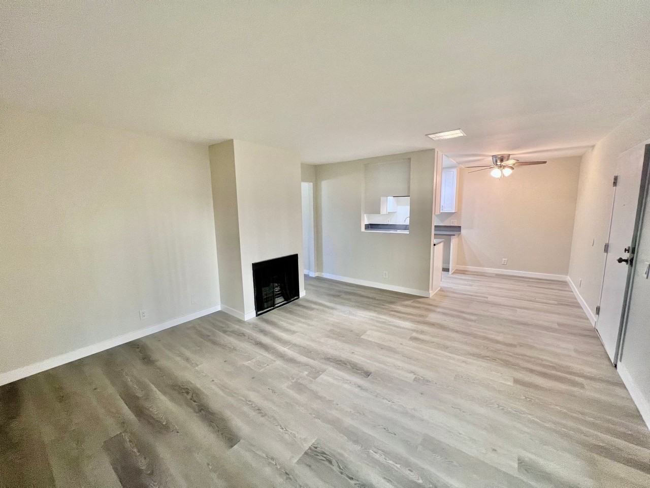 Astoria Apartments - Photo 2 of 6