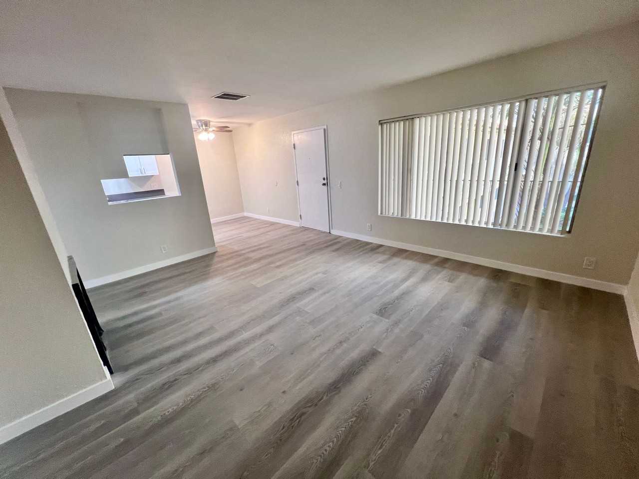 Astoria Apartments - Photo 4 of 6