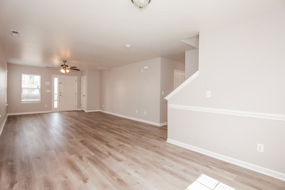 3236 Reid Brook Ln - Photo 5 of 16