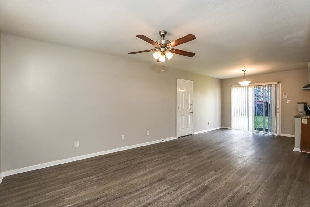 6937 Sandybrook Dr - Photo 4 of 19