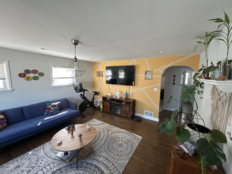 124 Pershing Ave #1 - Photo 3 of 18