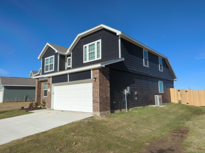 2436 Dahlia Dr - Photo 2 of 13