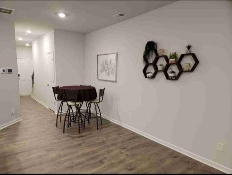 1107 Banworth Ct - Photo 3 of 7