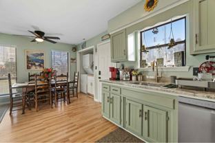 4726 Hollis Rd - Photo 1 of 1