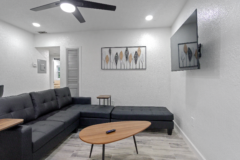 1614 Ferris Ave #1 - Photo 6 of 18